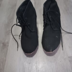 BOB'S Classic Black Women's Lace-Up Shoes